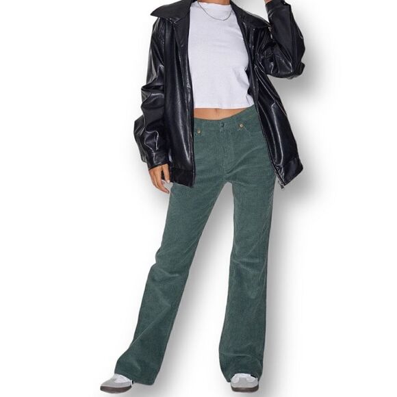 Women’s MOTEL BOOTLEG JEANS IN CORD FOREST GREEN Corduroy sz M/33L 31” Inseam - Picture 2 of 10